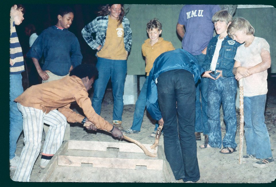 Junior Highs 1971 Box hockey